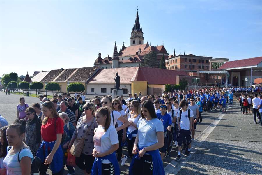 Hodočašće sportaša u Mariju Bistricu4.jpg