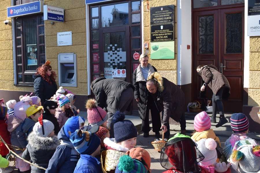 Djeca DV Pušlek na fašnik posjetila Općinu Marija Bistrica7.JPG