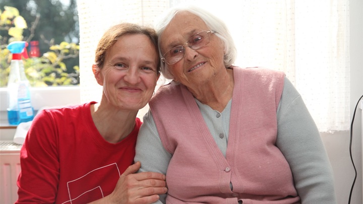 Gerontodomaćica Melita Fruk s korisnicom Dragicom Šegon