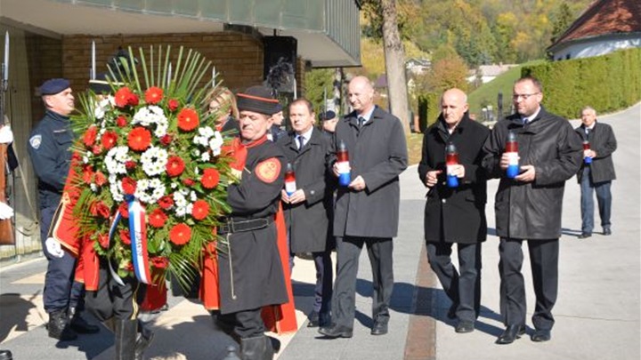 POLOŽENI VIJENCI.jpg