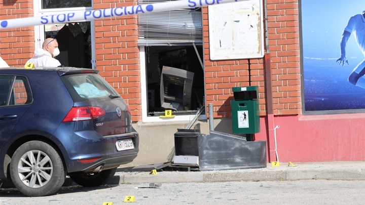 bankomat bedekovčina (8).jpg