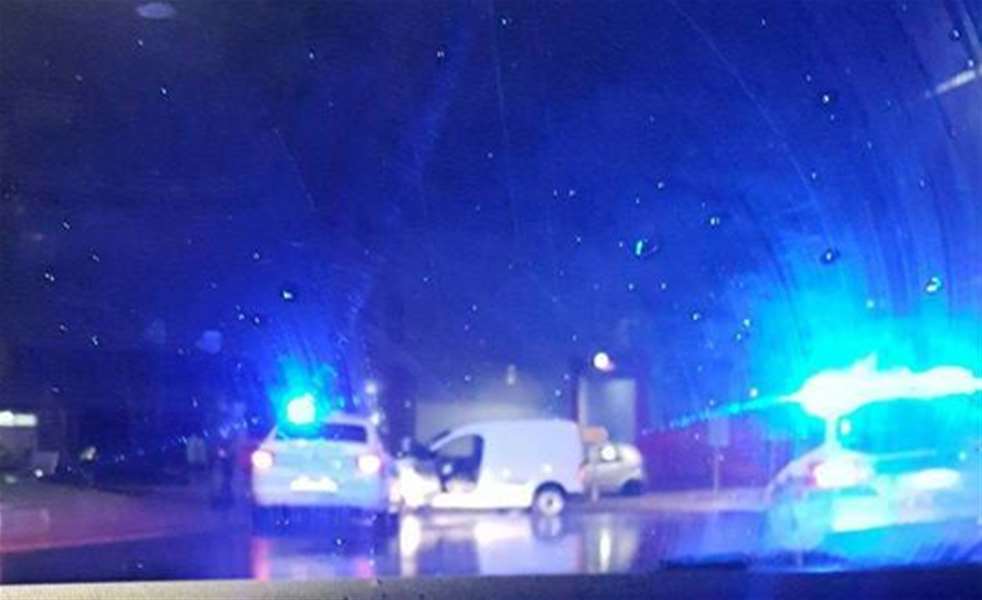 foto: Policija zaustavlja KZŽ