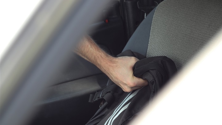 krađa iz auta (1).jpg