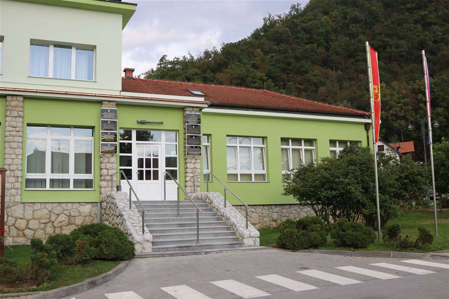 grad pregreda zgrada općine.jpg