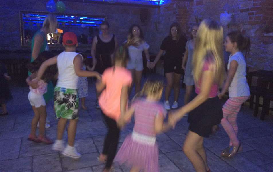 dječji disco.jpg
