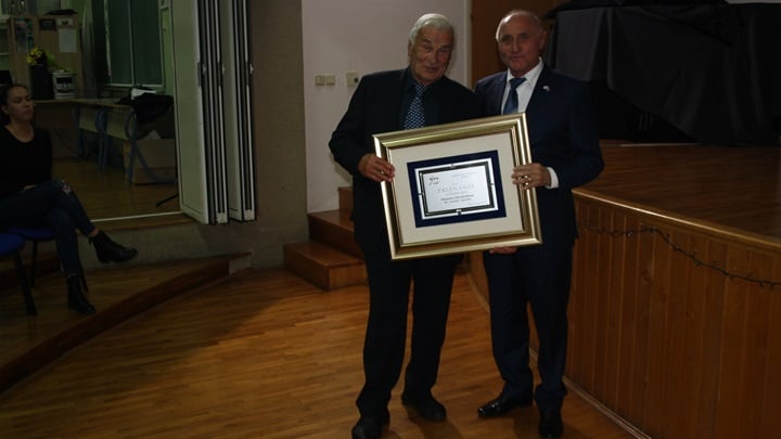 SPORT 10.12._NAJ SPORTAŠI KRAPINA Stjepan Osredečki primio je nagradu za Životno djelo.jpg
