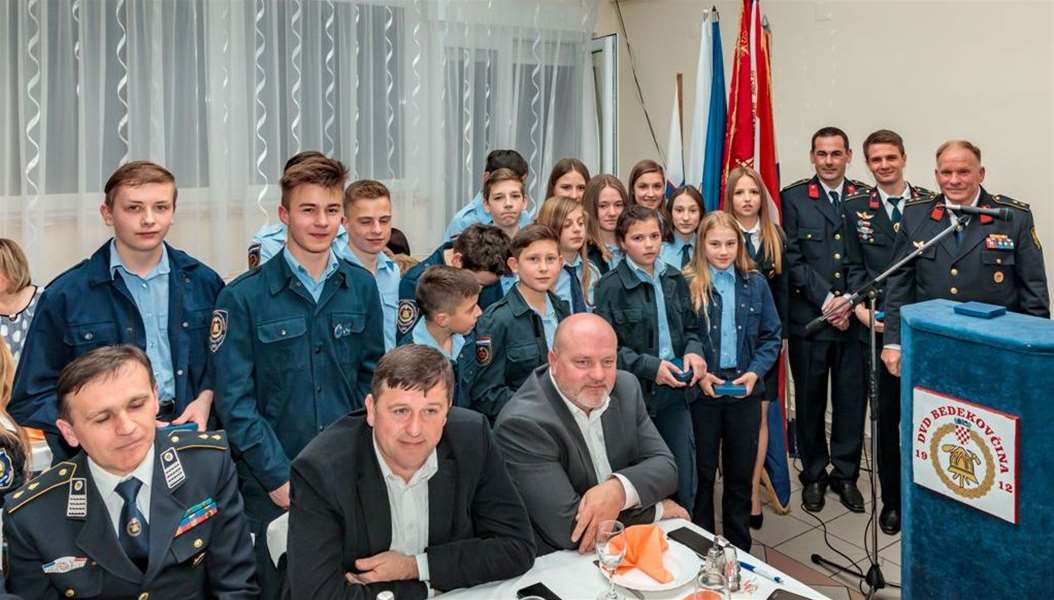 Opet na olimpijadu glavna.jpg