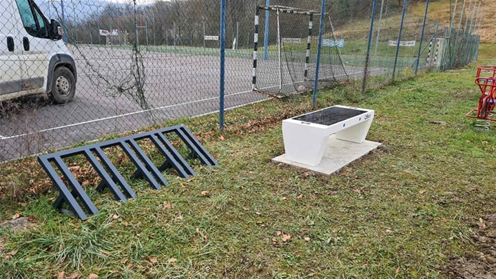pametna klupa2.jpg