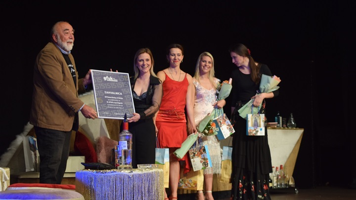 ''I  živjele su sretno'' na pozornici Doma kulture u Mariji Bistrici 5.JPG