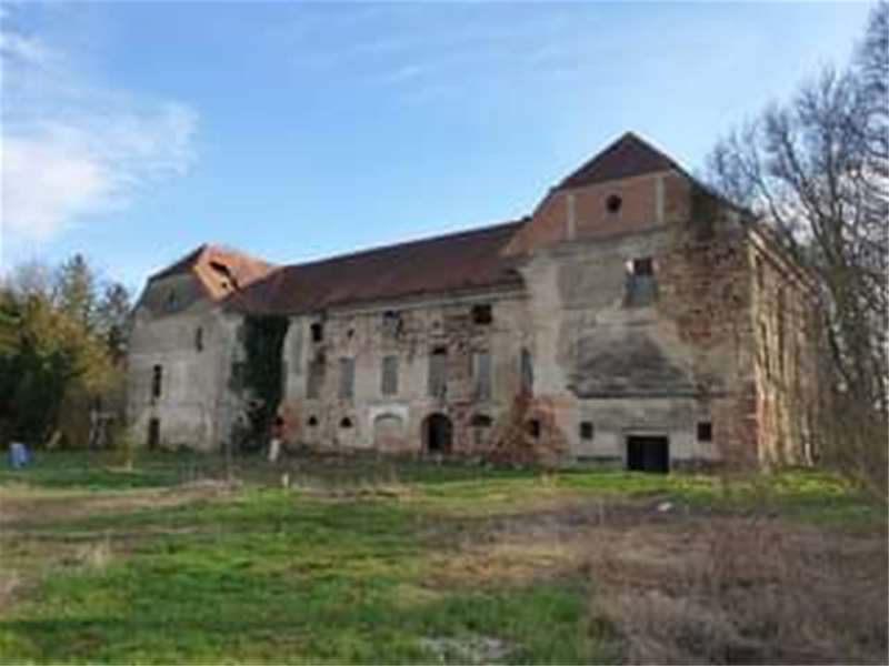 dvorac poznanovec.jpg