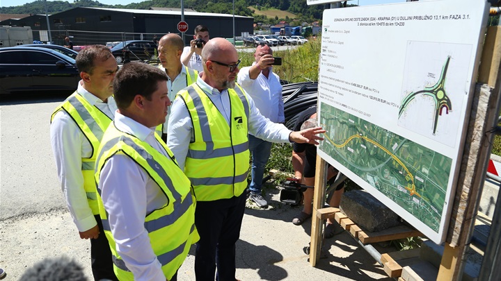 obilazak spojne ceste krapina ministar (6).JPG