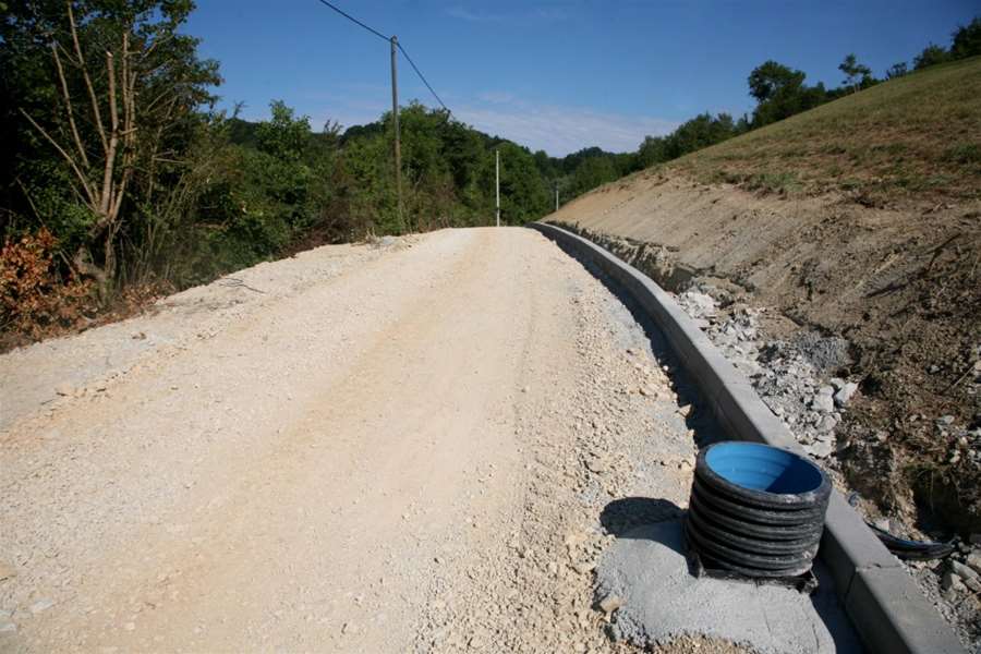 DESINIĆ RADOVI 1.jpg