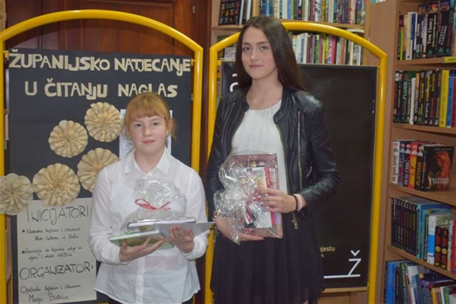 Eva Kruhak i Josipa Bedeniković na državno natjecanje u Sisak 2.JPG