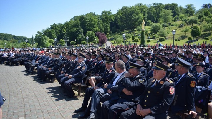 hodočašće vatrogasaca 6.jpg