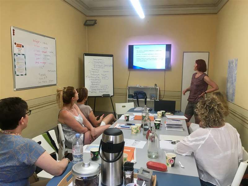 erasmus naslovna.jpg