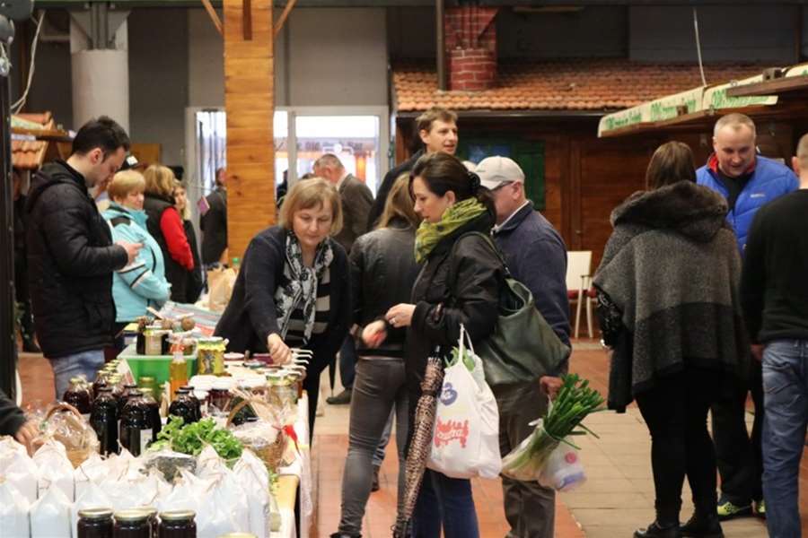 proljeće na zabočkom placu.jpg