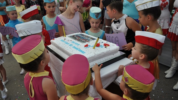 mažoretkinje glavna.JPG