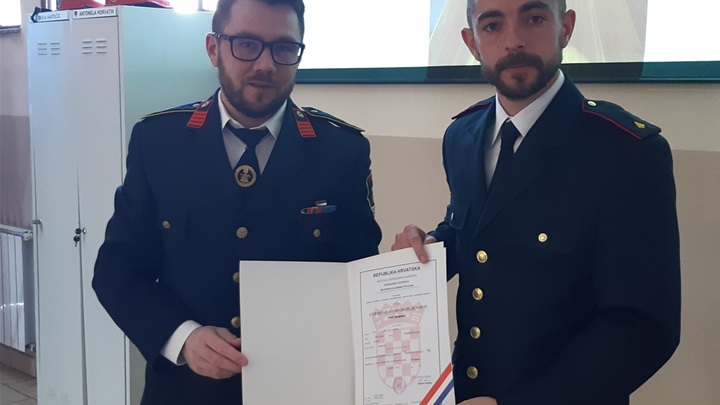 dvd tuhelj skupština 22 6.jpg