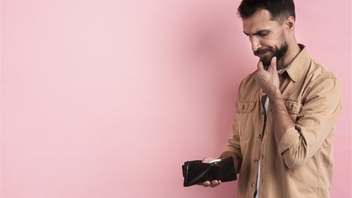 prazan novčanik.jpg