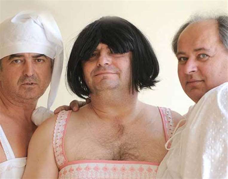 NASLOVNA FOTKA Debitanti, foto by Kerekesh teatar.jpg