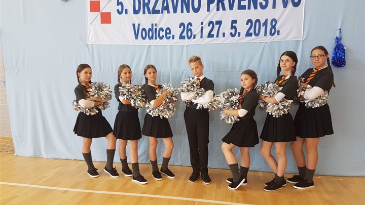 mažoretkinje dubrovačan.jpg