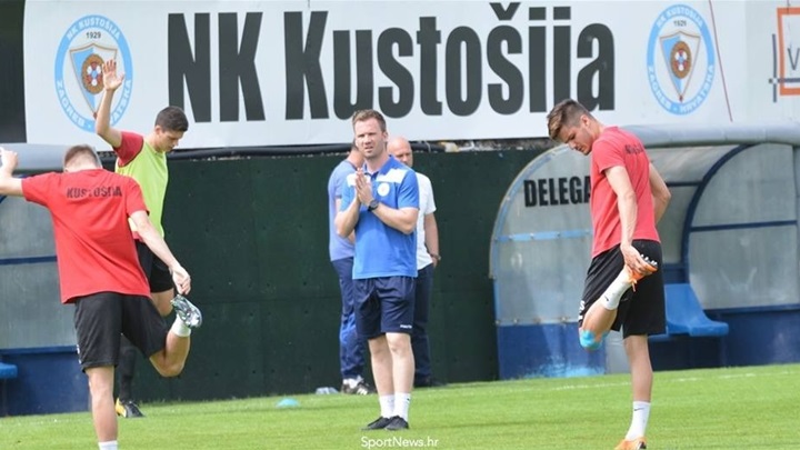 SPORT 22.2._ZUBIĆ Ivan Zubić i Kristijan Lovrić na treningu Lokomotive.jpg