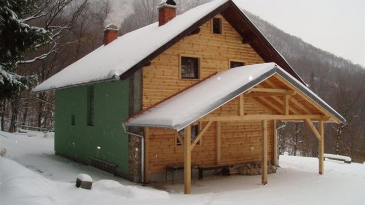 planinarska kuća belecgrad.jpg