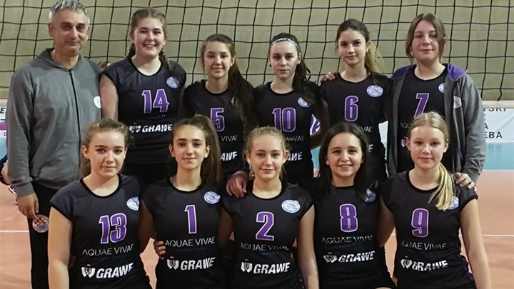 MLAĐE KADETKINJE VRLO DOBRE ČETVRTE.jpg