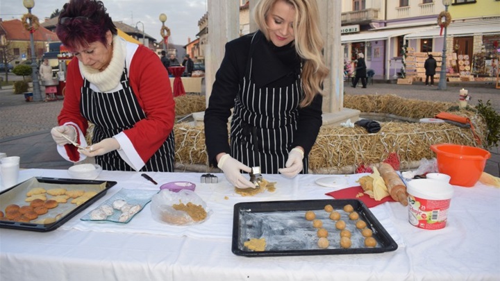 U natjecateljskom showu Božićni medeni kolačići pobjedu je odnijela Gordana Ivanjek Tušek