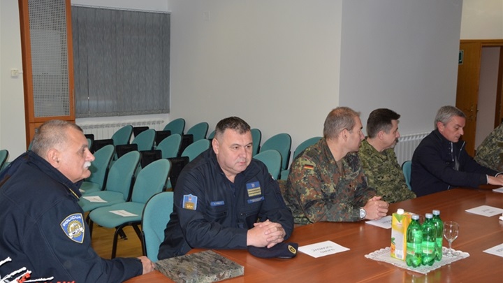 ORUŽANE SNAGE 5.jpg