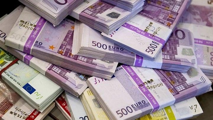 euros-money-assorted-value-wallpaper-preview.jpg