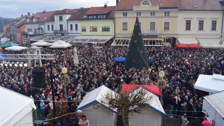 Dočekom u podne završio Advent u Mariji Bistrici glavna.JPG
