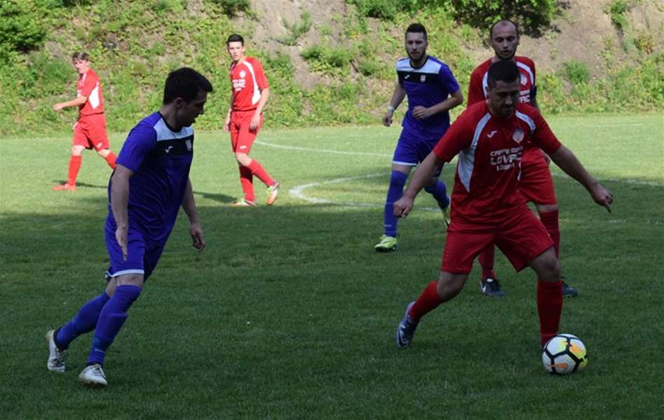 SPORT 29.5_NOGOMET 2. ŽNL BEZ POBJEDNIKA U LOBORU3.jpg