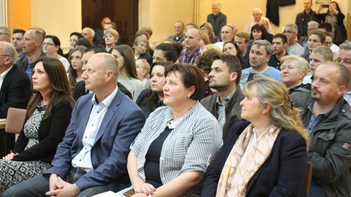 smotra tamburaši 2.JPG