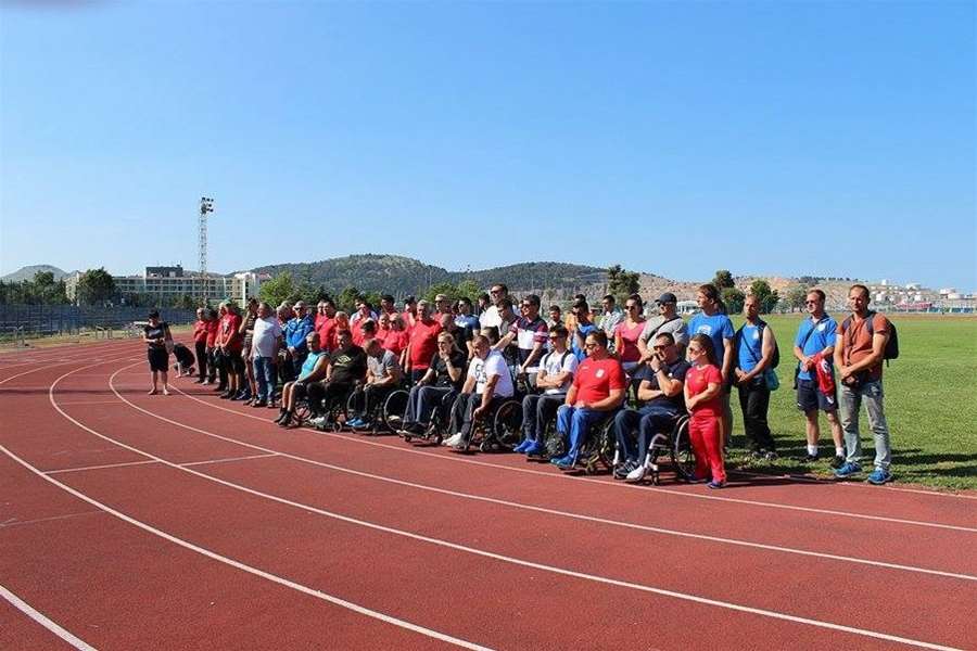 19141946_477185175960359_710944565_n (1).jpg