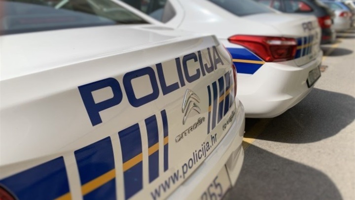 Policija