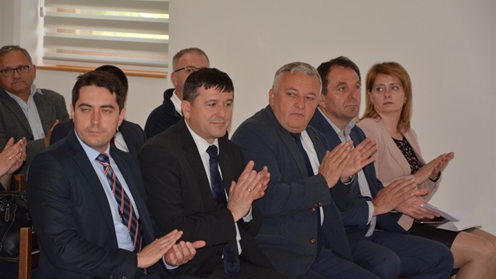 poslovni uzlet 3.jpg