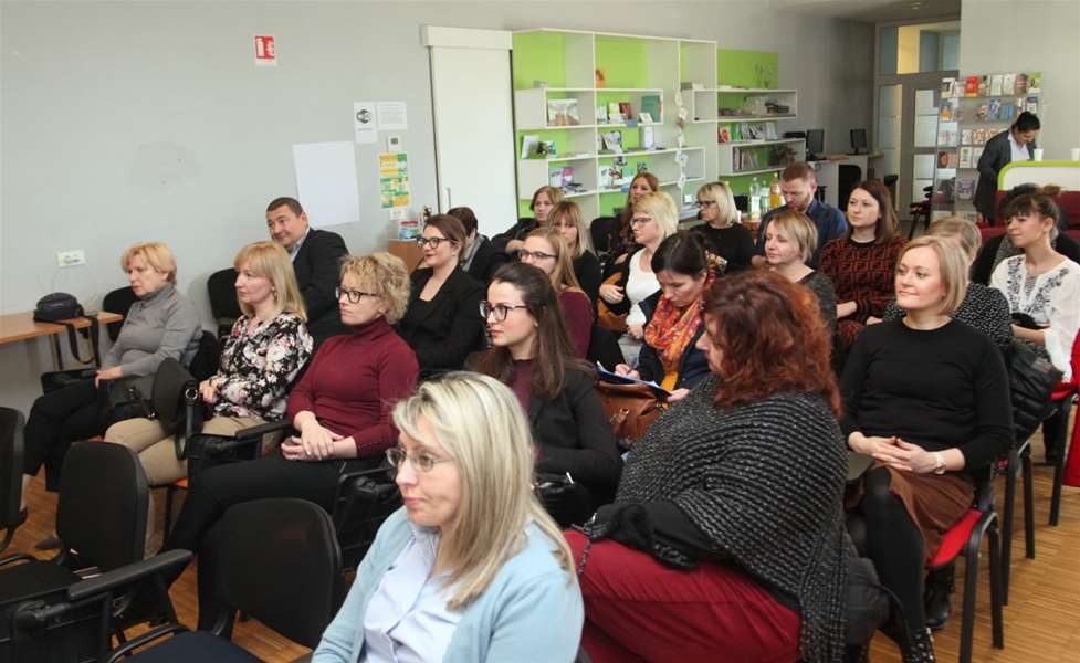 socijalni radnici - edukacija