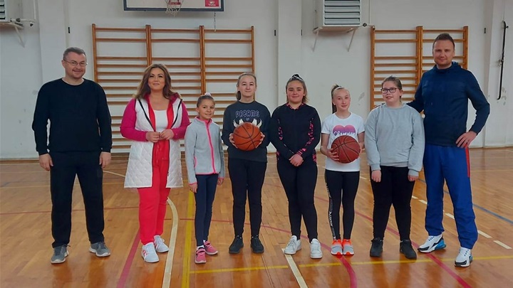 Od semafora zdravih sokova i upoznavanja sportova do radionice njemačkog jezika03.jpg
