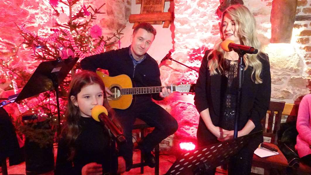 Božić priča obitelj Tušek.JPG