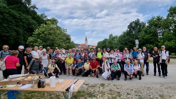 Bistričkom obilaznicom Za dušu i tijele Mirko Fulir devedesetak planinara 1.jpeg