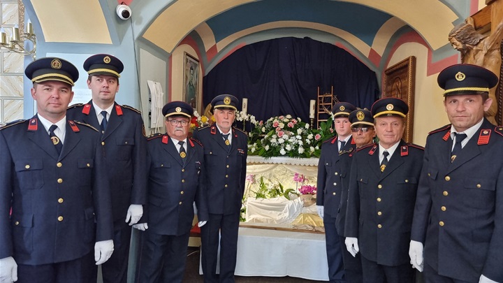 vatrogasci grob (3).jpg