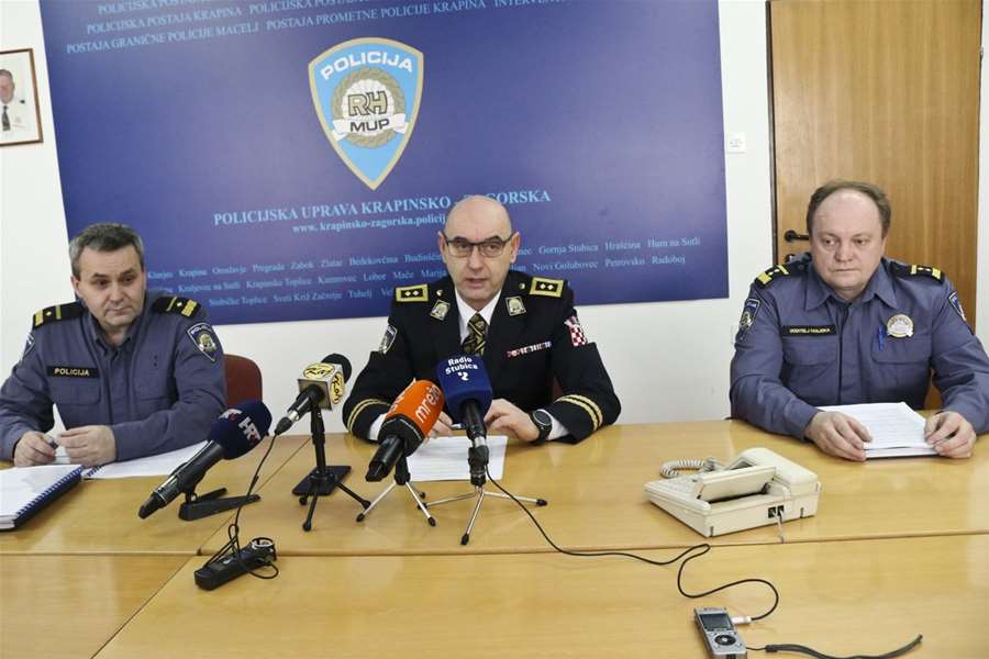 press policija svi.jpg