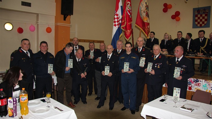 vatrogasci lobor.jpg