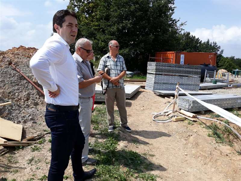 hum na sutli i desinić.jpg