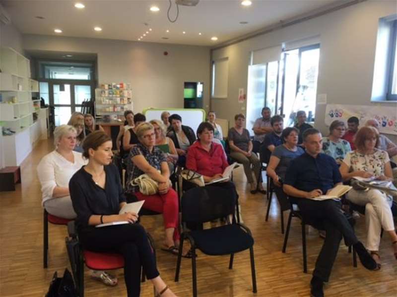 ZAŽELI SASTANAK.jpg