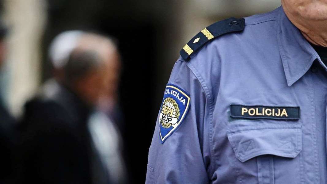 policija
