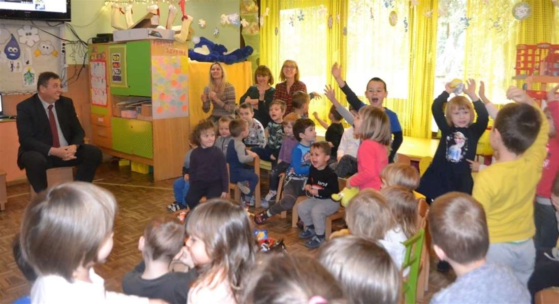 gradonačelnik brlek u vrtiću.jpg