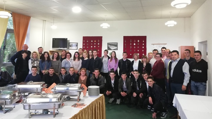 glavna sš zabok.jpg