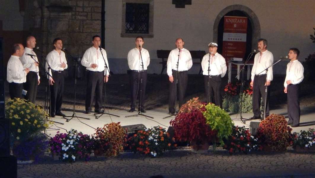 Deset klapa na 4. susretu u Mariji Bistrici Klapa Bistrica.JPG